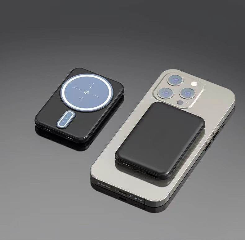 Mini magnetic power bank